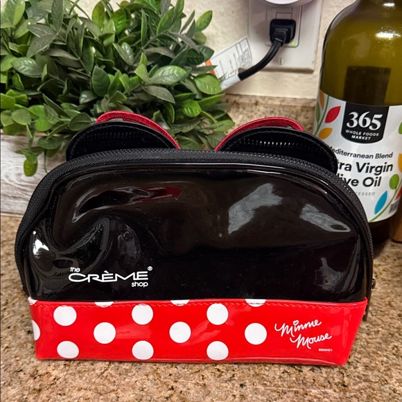 The Crème Shop | Minnie Mouse Red Polka Dot Kids Cosmetic Bag - Picture 3 of 8
